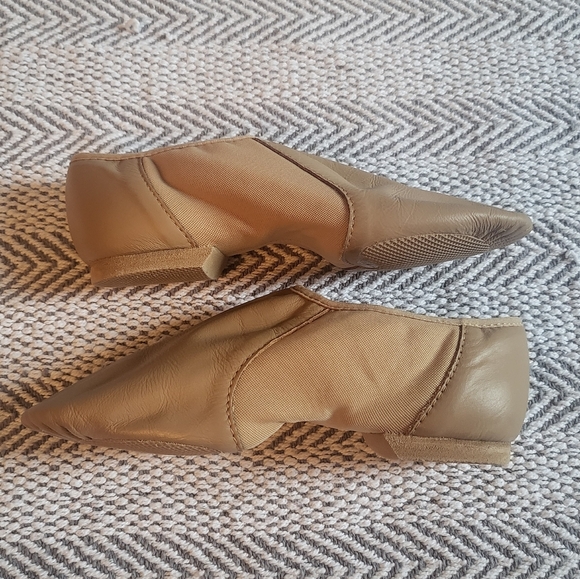 Block Neo-Flex Slip On Jazz Shoes - Picture 2 of 4